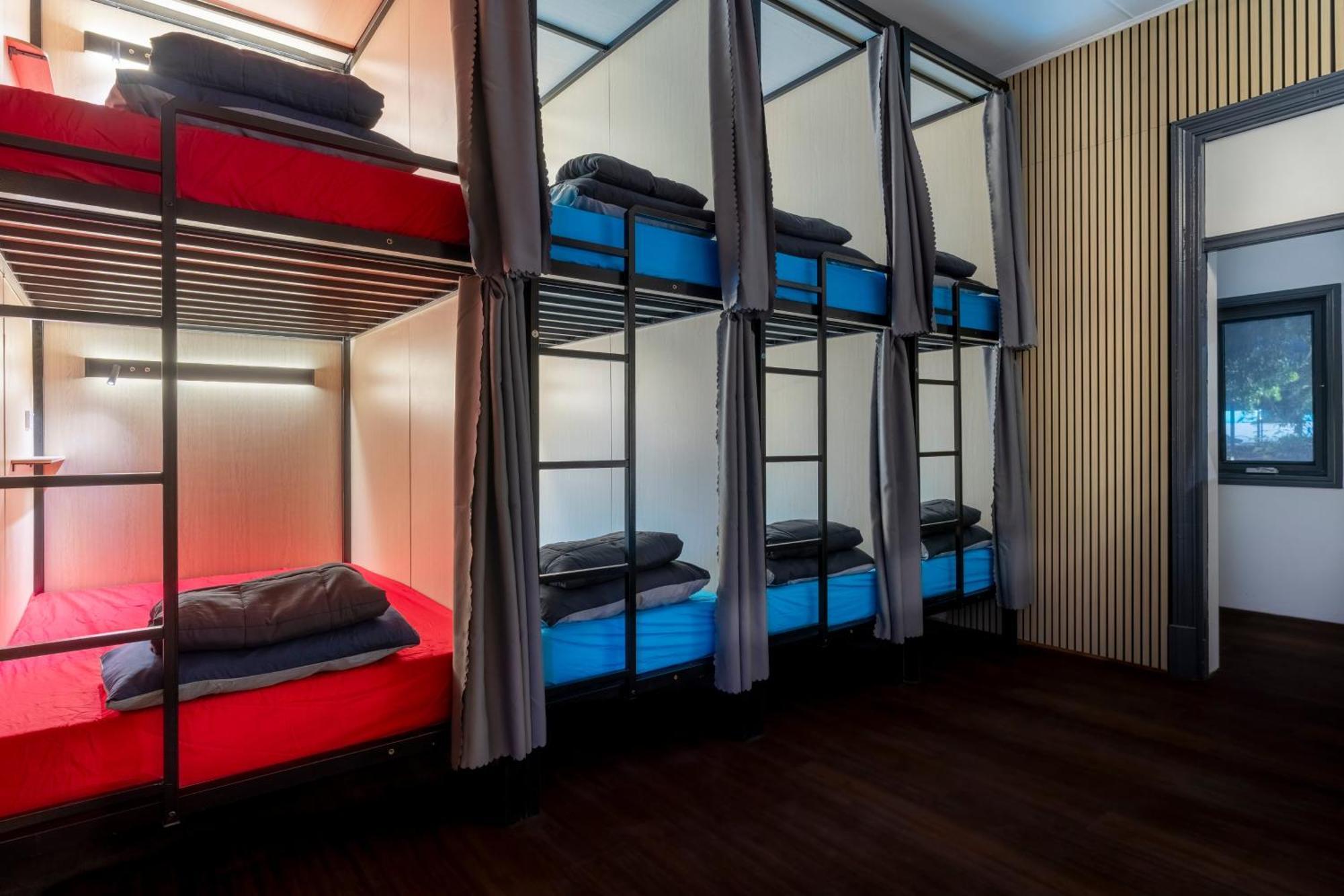 Capsule Hostel Perth - Note - Valid Passport Required To Check-In