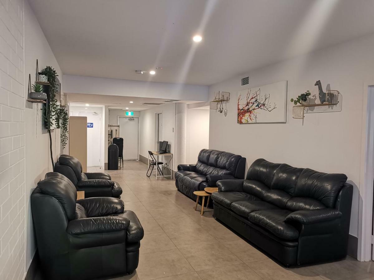 Quokka Backpackers Hostel Perth - Note - Valid Passport Required To Check In