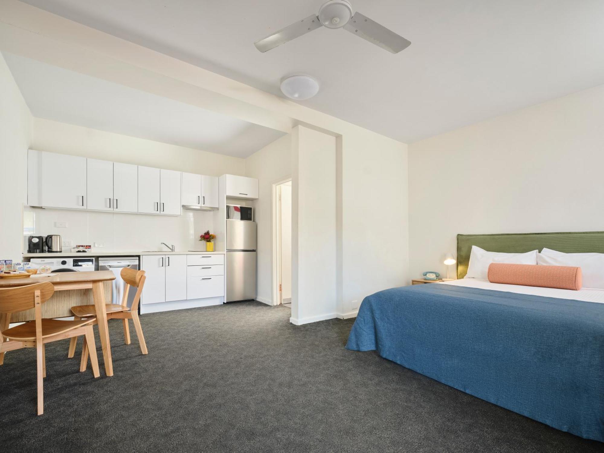 Baileys Parkside Motel By Vetroblu